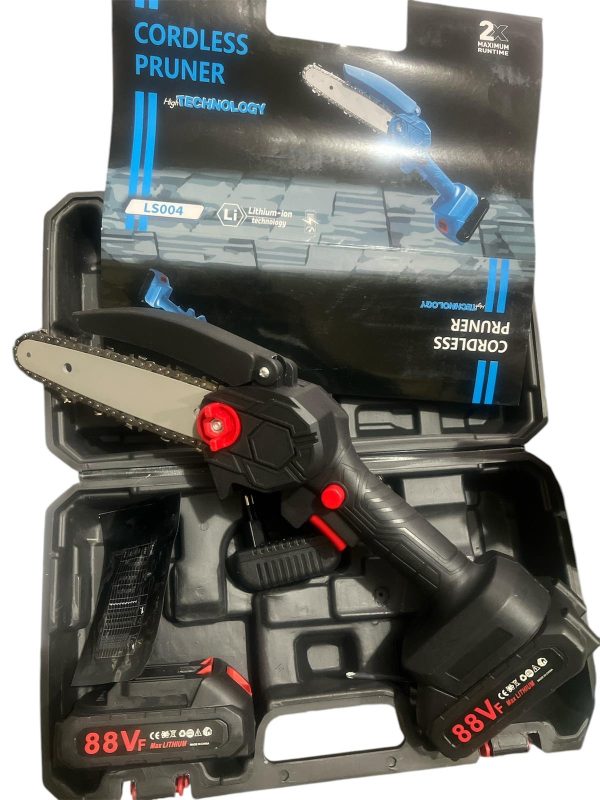 MOTOSEGA DA POTA A BATTERIA ‘CORDLESS PRUNER’ 18V + 2 BATTERIE